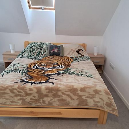Atkacs Home Gyor Ngoại thất bức ảnh
